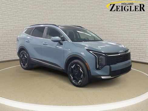 New 2026 Kia Sportage EX image 3