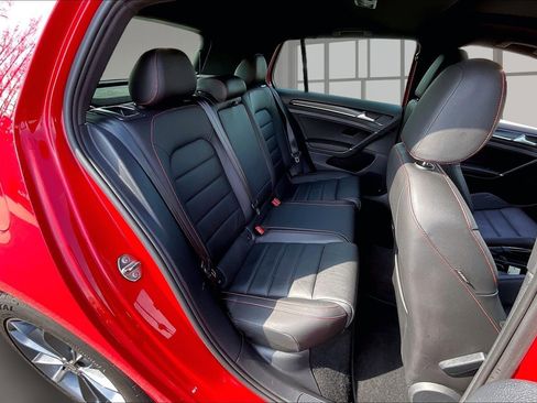 Used 2017 Volkswagen GTI Sport image 25
