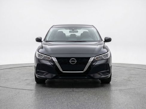 Used 2025 Nissan Sentra S FWD image 2