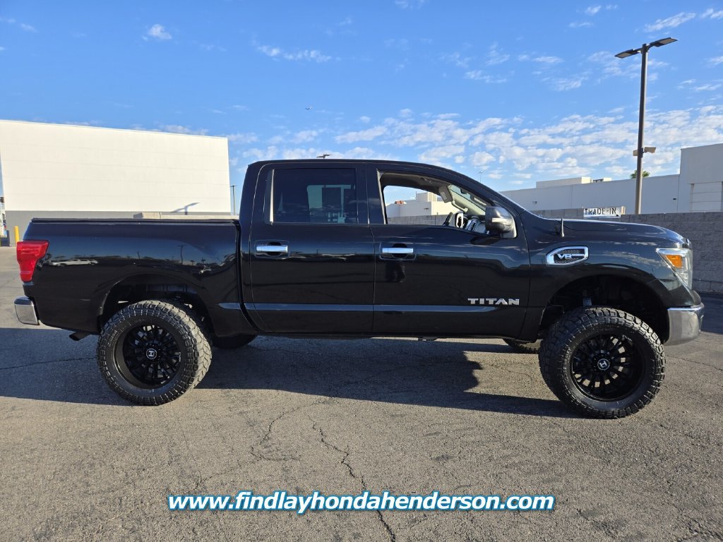 Used 2017 Nissan Titan SV RWD image 6