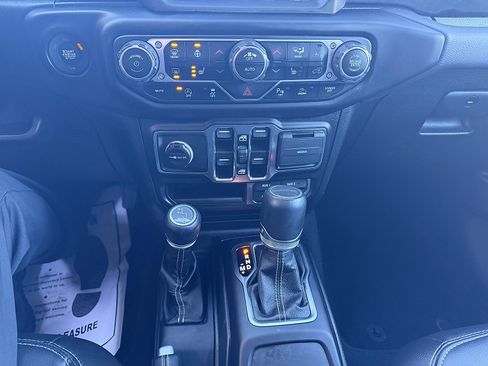 Used 2021 Jeep Gladiator Overland w/ Popular Equipment Package image 19