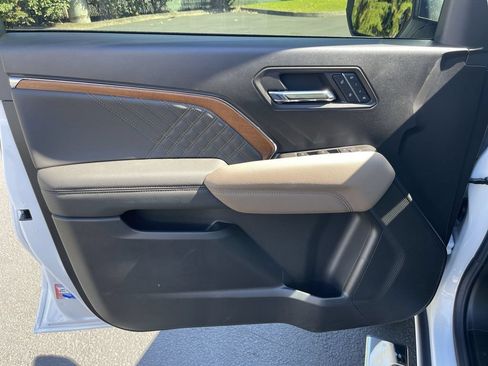 New 2026 GMC Canyon Denali AWD/4WD image 23