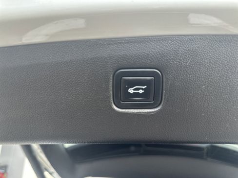 Used 2021 Chevrolet Blazer LT image 24