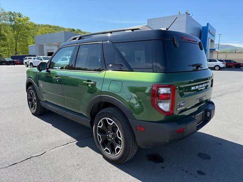 Used 2025 Ford Bronco Sport Outer Banks w/ Outer Banks Tech Package+ AWD/4WD image 3