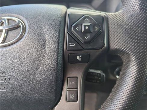Used 2020 Toyota Tacoma TRD Sport RWD image 11