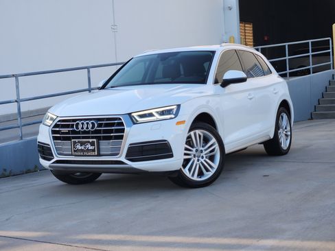 Used 2018 Audi Q5 2.0T Premium Plus w/ Premium Plus Package AWD/4WD image 1