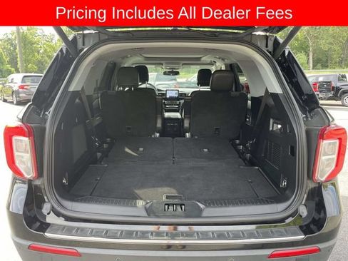 Used 2021 Ford Explorer Limited w/ Equipment Group 301A AWD/4WD image 13