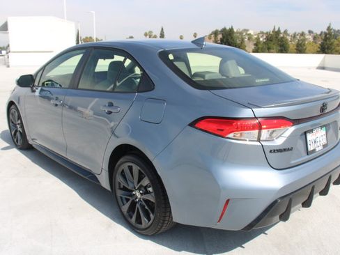 Certified 2026 Toyota Corolla SE FWD image 5