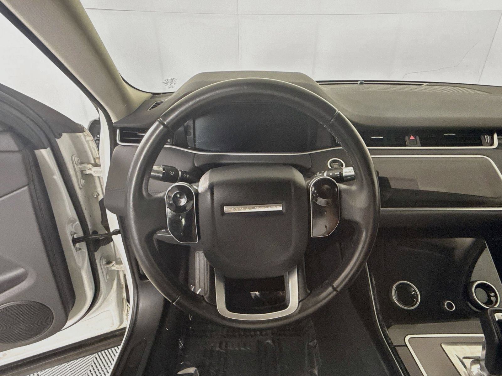 Used 2020 Land Rover Range Rover Evoque SE AWD/4WD image 14