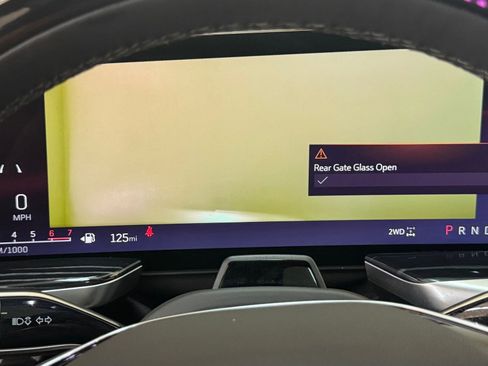 Certified 2025 Cadillac Escalade ESV Sport image 23