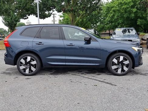 Certified 2024 Volvo XC60 T8 Plus w/ Climate Package AWD/4WD image 7