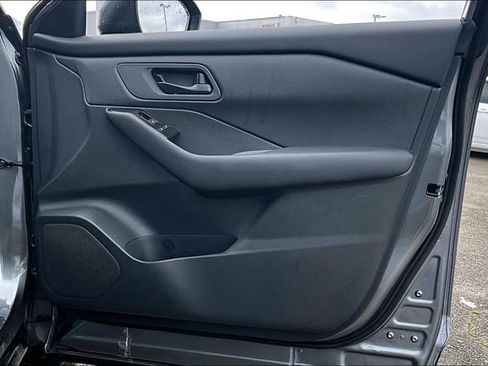 Certified 2025 Nissan Rogue S FWD image 26