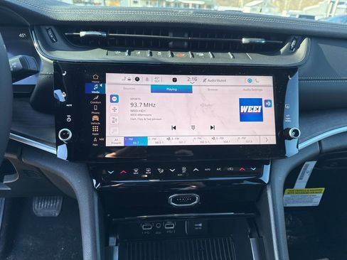 New 2026 Jeep Grand Cherokee Laredo image 12