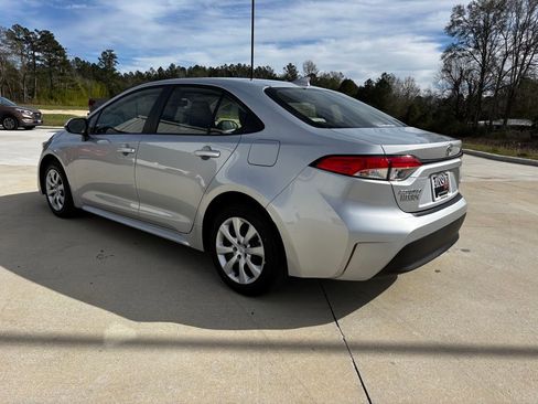 New 2026 Toyota Corolla LE image 5