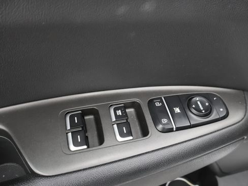 Used 2017 Kia Optima LX FWD image 38