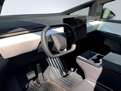 Used 2024 Tesla Cybertruck Cyberbeast image 14