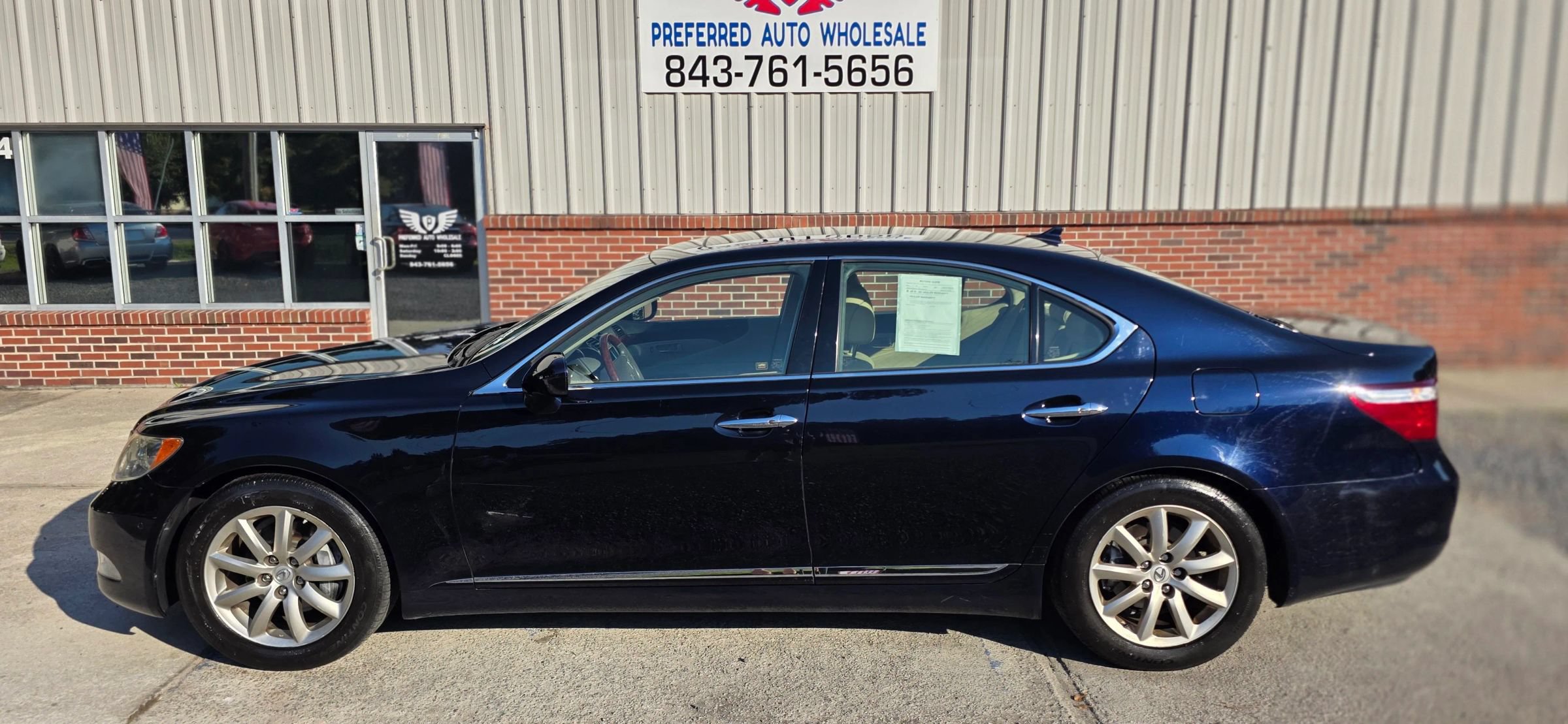 Used 2008 Lexus LS 460 w/ Comfort Pkg RWD image 3