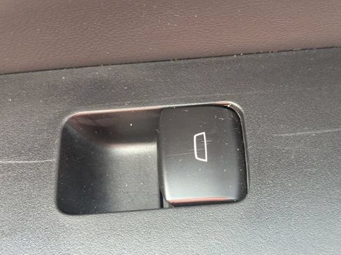 Used 2026 GMC Terrain Elevation w/ Elevation Premium Package FWD image 32