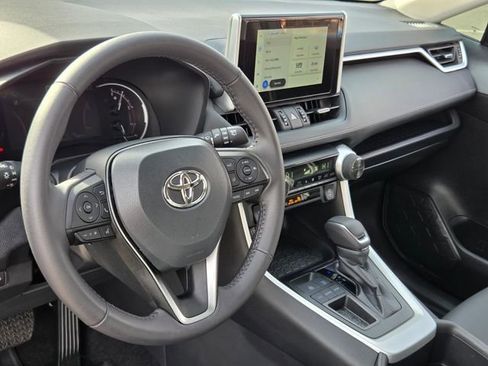 Used 2024 Toyota RAV4 XLE Premium image 10