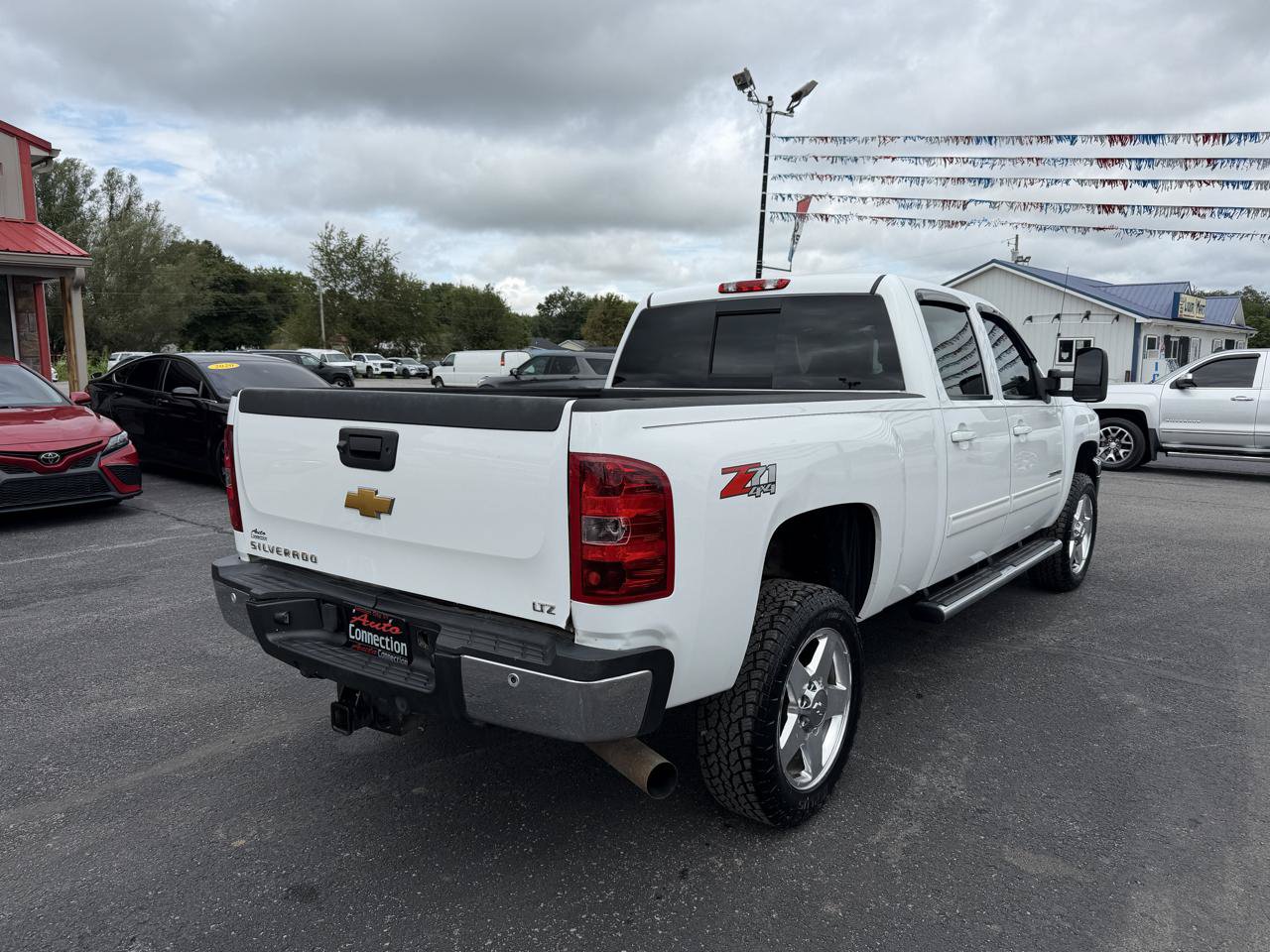 Used 2012 Chevrolet Silverado 2500 LTZ w/ LTZ Plus Package AWD/4WD image 4