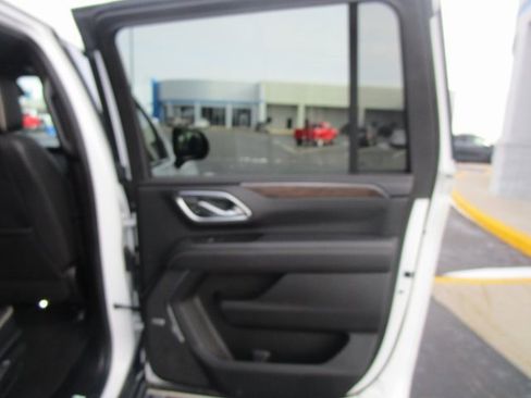 Certified 2023 Chevrolet Suburban Premier image 19