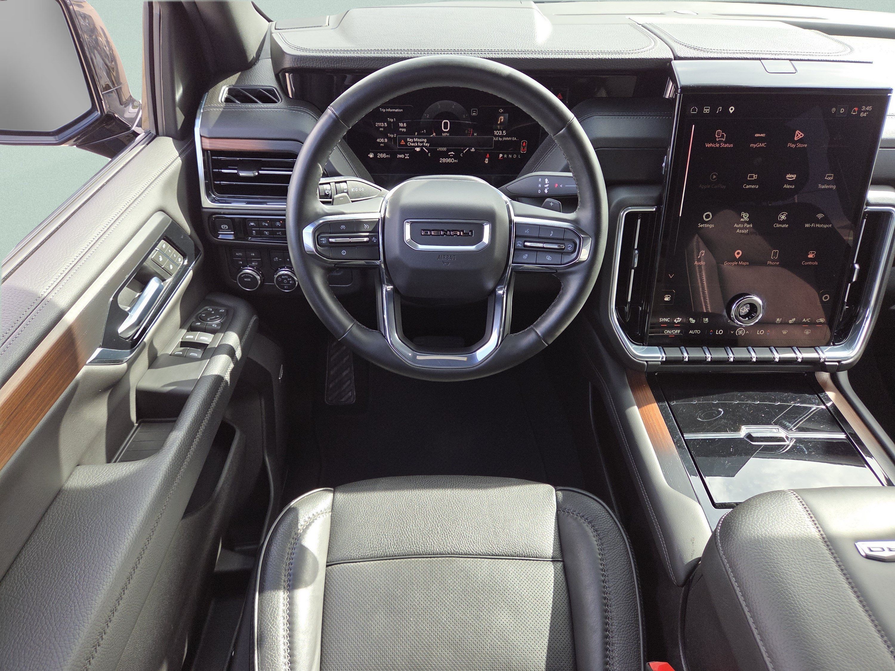 Used 2025 GMC Yukon Denali AWD/4WD image 4