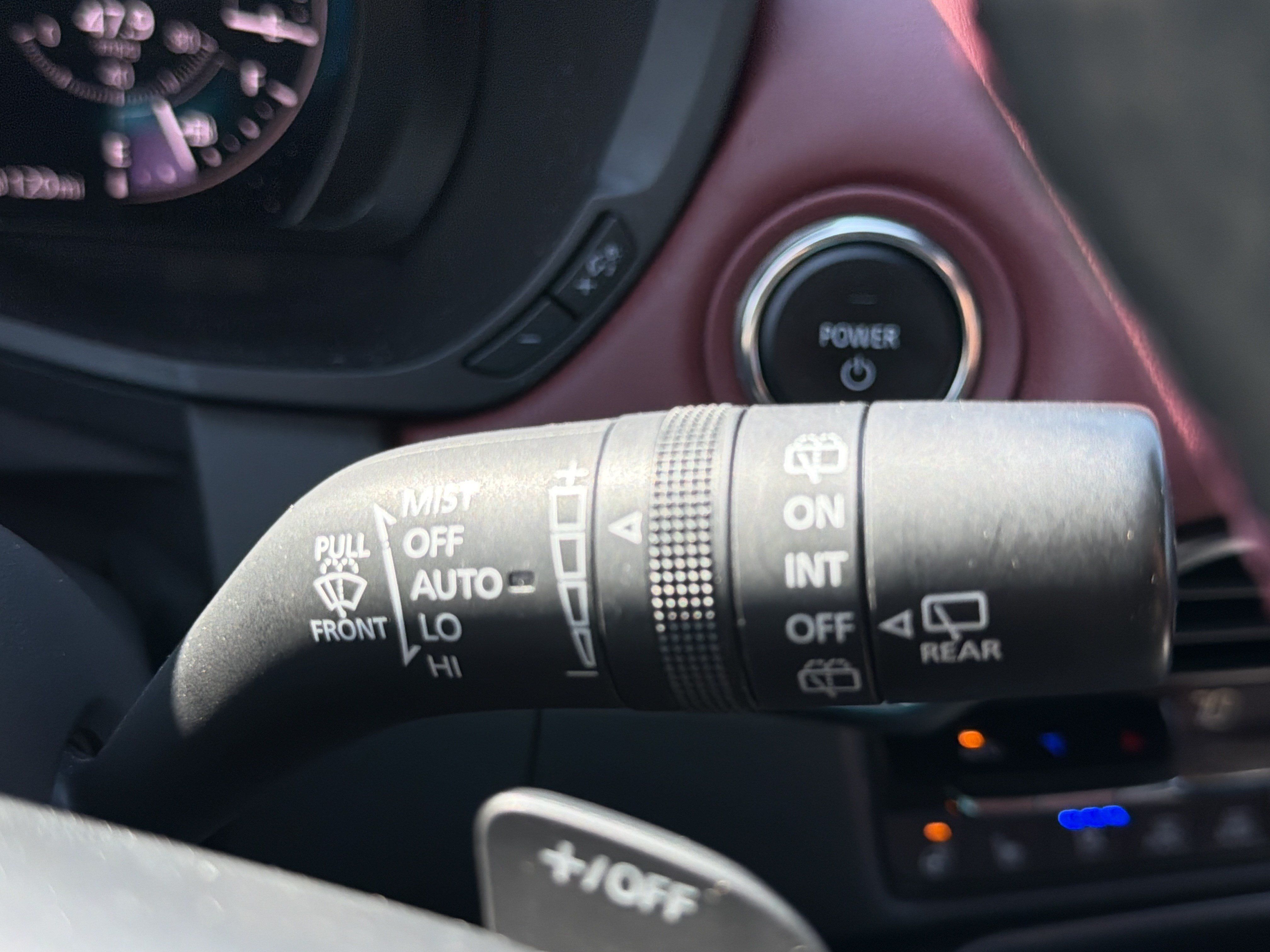 Certified 2025 MAZDA CX-70 Plug-In Hybrid w/ Premium Plus AWD/4WD image 35