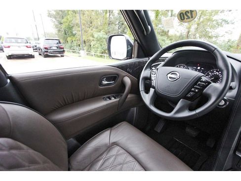 Used 2024 Nissan Armada Platinum w/ Captain's Chairs Package image 6