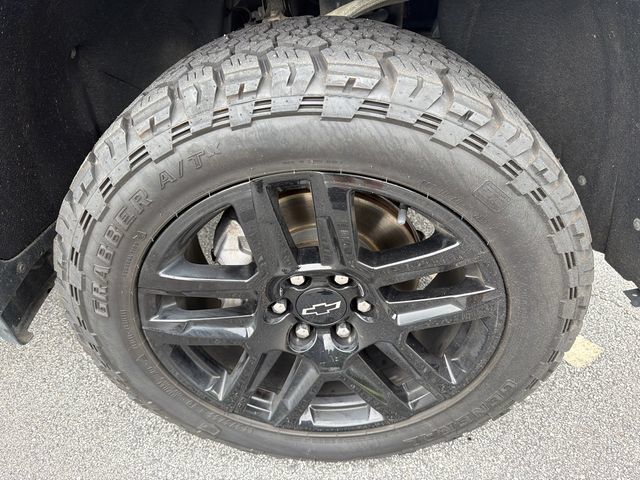 Used 2021 Chevrolet Silverado 1500 Custom Trail Boss w/ LPO, Dark Essentials Package AWD/4WD image 12