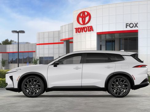 New 2026 Toyota Crown Signia image 4