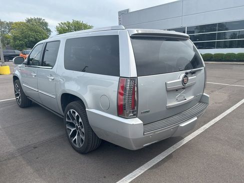 Used 2012 Cadillac Escalade ESV Premium AWD/4WD image 7