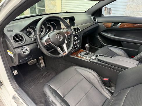 Used 2013 Mercedes-Benz C 250 Coupe image 26