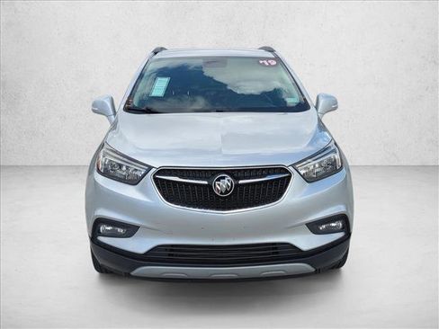 Used 2019 Buick Encore Sport Touring FWD image 2