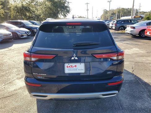 Used 2022 Mitsubishi Outlander SEL image 9