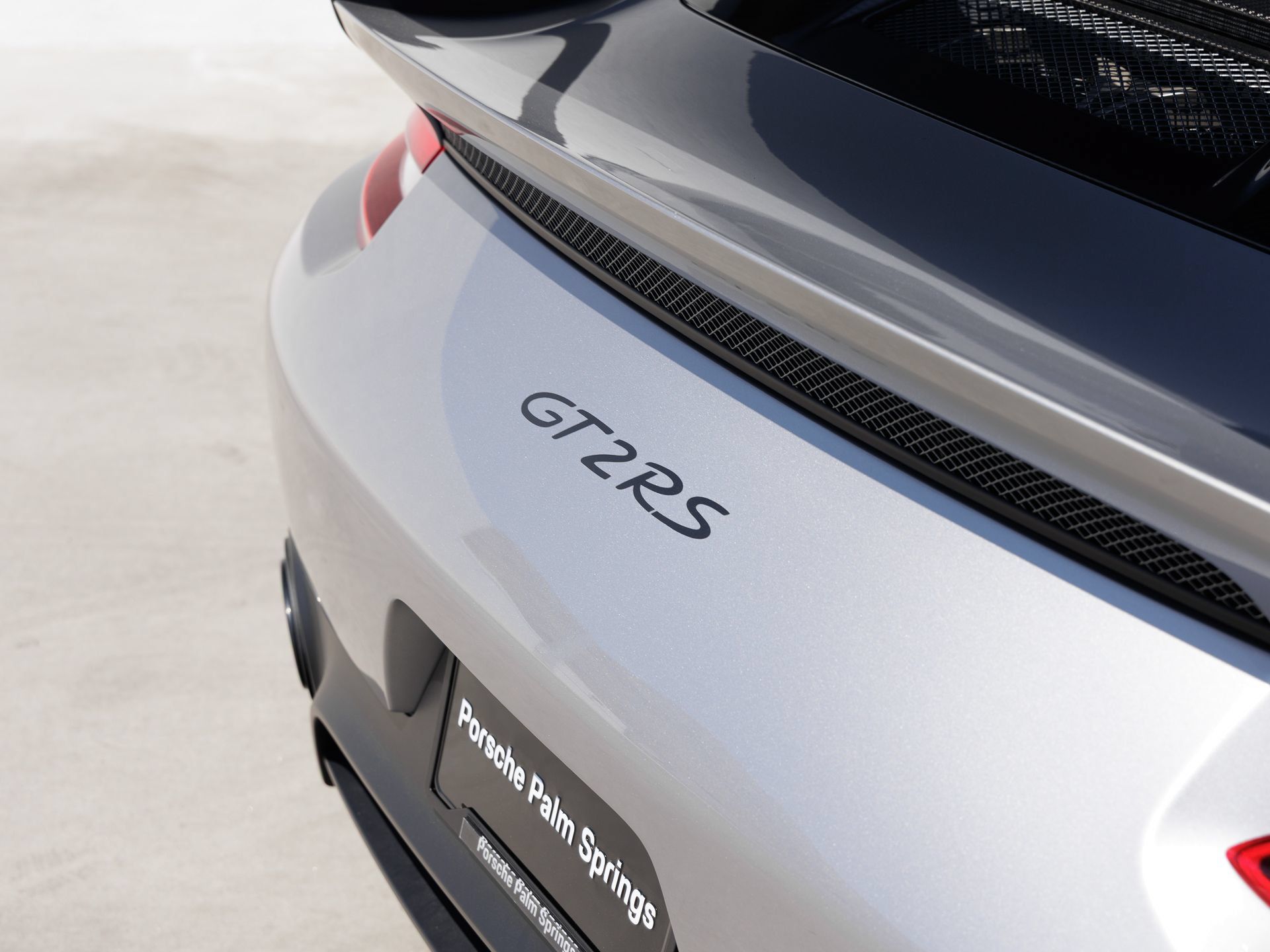 Certified 2018 Porsche 911 GT2 RS RWD image 12
