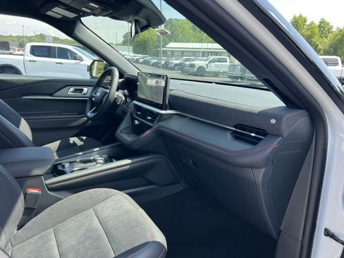 New 2025 Ford Explorer ST image 12