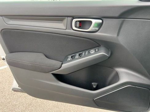 Used 2023 Honda Civic LX image 25