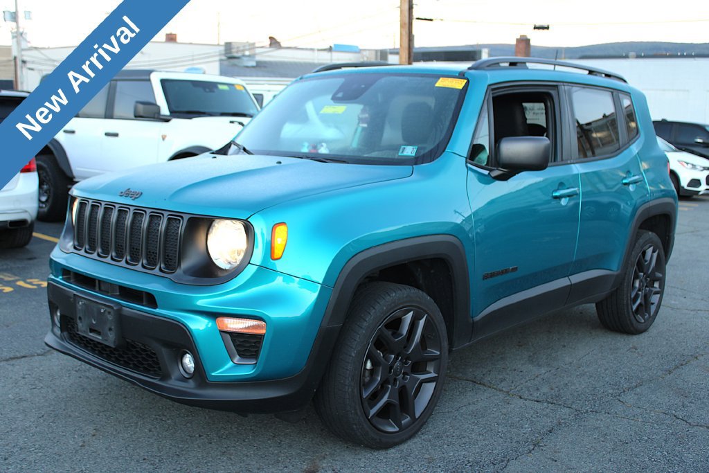 Certified 2021 Jeep Renegade Latitude w/ Sun & Sound Group AWD/4WD image 1