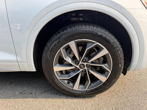 Certified 2023 Audi Q5 2.0T Premium Plus w/ Premium Plus Package AWD/4WD image 12