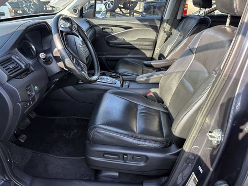 Used 2016 Honda Pilot Touring image 17