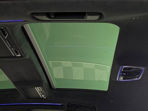 Used 2023 Audi S8 image 28