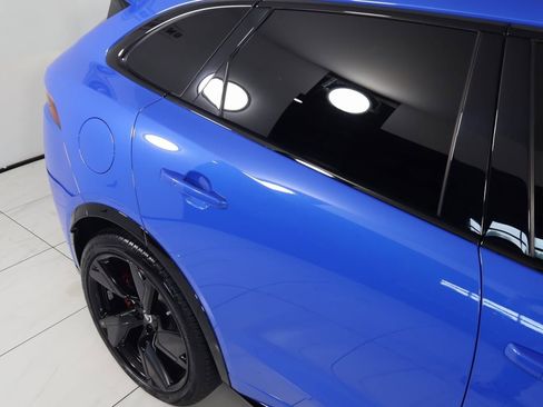 Used 2024 Jaguar F-PACE SVR image 79