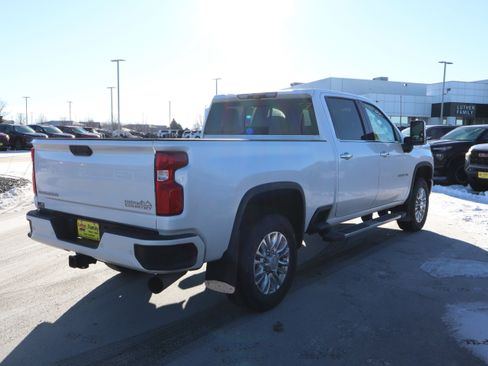 Used 2020 Chevrolet Silverado 2500 High Country image 7