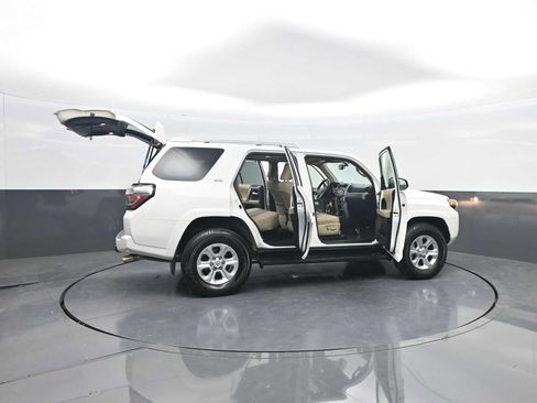 Used 2015 Toyota 4Runner SR5 Premium AWD/4WD image 28