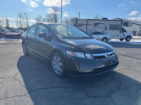 Used 2007 Honda Civic LX image 2