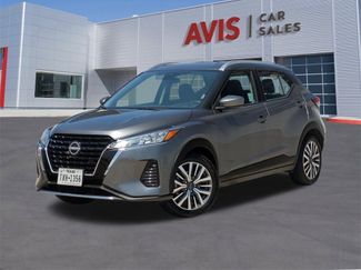 Used 2024 Nissan Kicks SV image 1