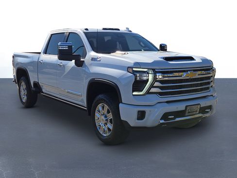 New 2026 Chevrolet Silverado 2500 High Country w/ Technology Package image 3