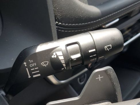 Used 2023 Nissan Rogue SV AWD/4WD image 26