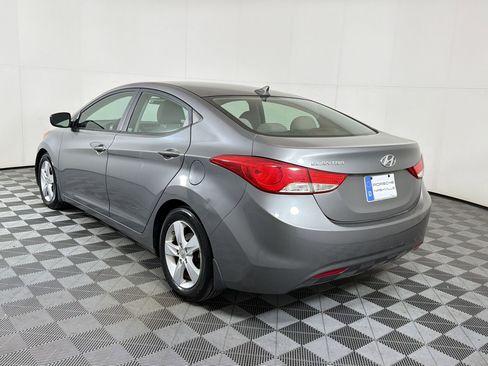 Used 2013 Hyundai Elantra GLS w/ Preferred Pkg FWD image 3