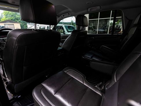 Used 2020 Chevrolet Tahoe LT w/ Luxury Package AWD/4WD image 24